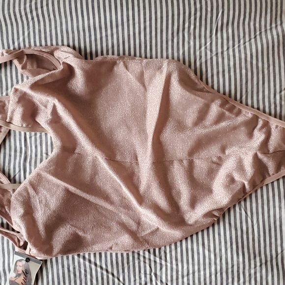 Pink bodysuit 🦄 - Picture 2 of 2